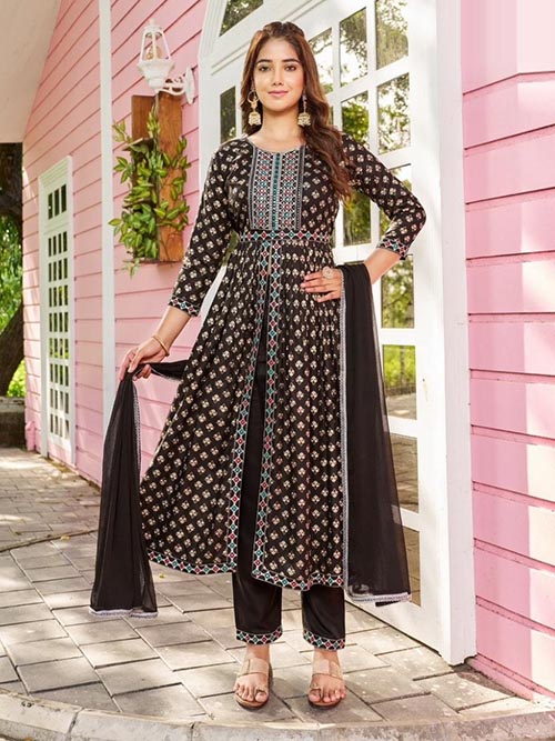 salwar kameez